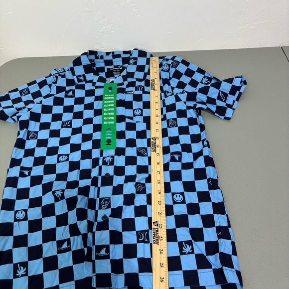 Hurley NWT Boys XL 18/20 Button Front Shirt Checkered Skater Skull NEW Blue - Picture 7 of 7